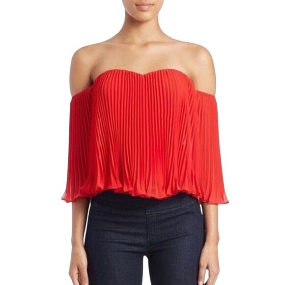 Guess Bright Red Micro Pleated Chiffon Off Shoulder Crop Top Blouse Size Large - Picture 2 of 7
